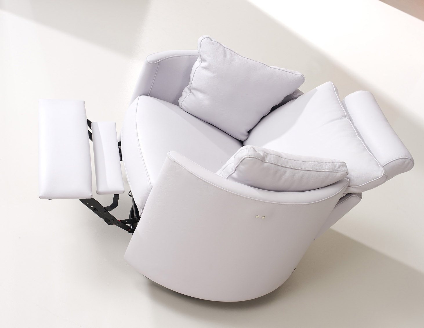 Fama Moon Chair With Manual Recliner London Road Furniture