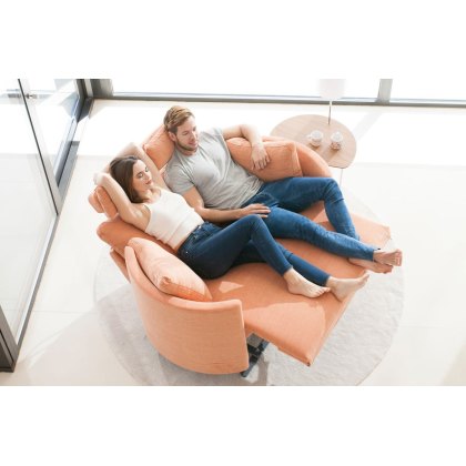 Fama Moonrise XL Chair With Electric Recliner Fama Moonrise XL Chair With Electric Recliner