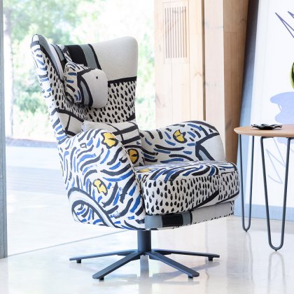 Fama Kylian Chair with Swivel Base Fama Kylian Chair with Swivel Base