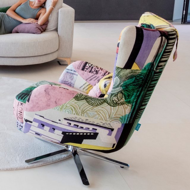 Fama Kylian Chair with Swivel Base